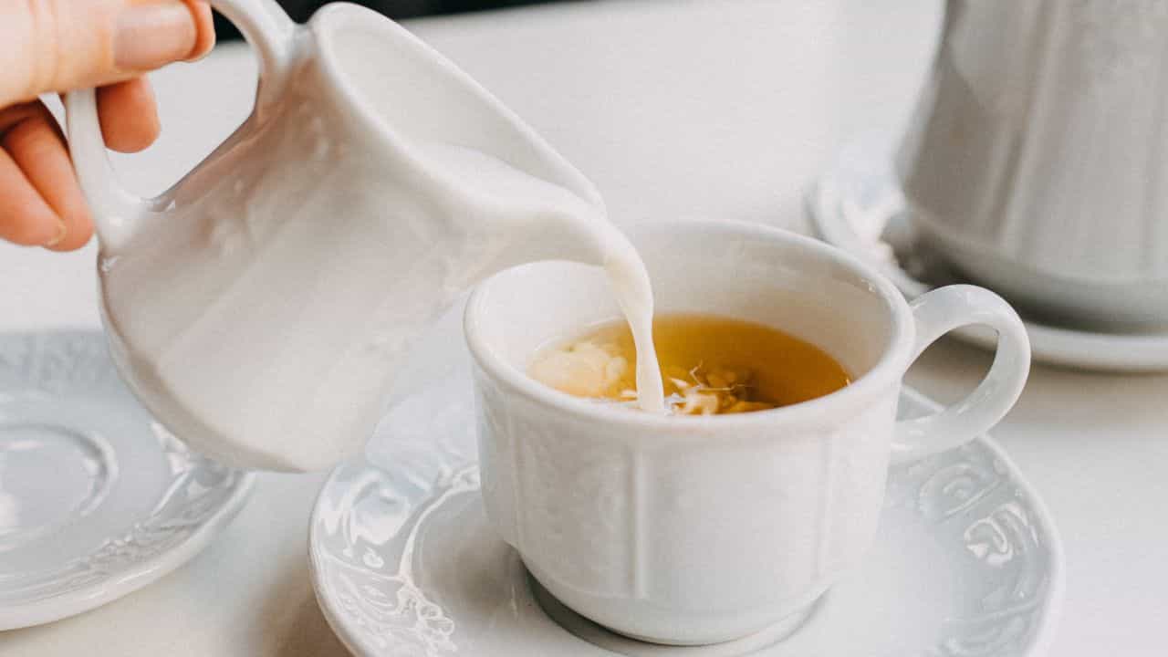 Milk Tea: ചായയിൽ പാൽ ചേർക്കുന്നത് ഇന്ത്യക്കാർ മാത്രം! കാരണമറിയാമോ?