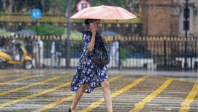 കനത്ത മഴ, മൂന്നിടത്ത് ഓറഞ്ച് അലർട്ട്; കാലാവസ്ഥ മുന്നറിയിപ്പ്