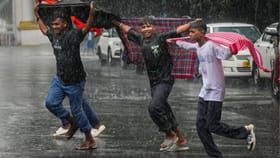 മഴ തകർക്കും, വടക്കോട്ട് ശക്തി കൂടും; ഇന്നത്തെ കാലാവസ്ഥ