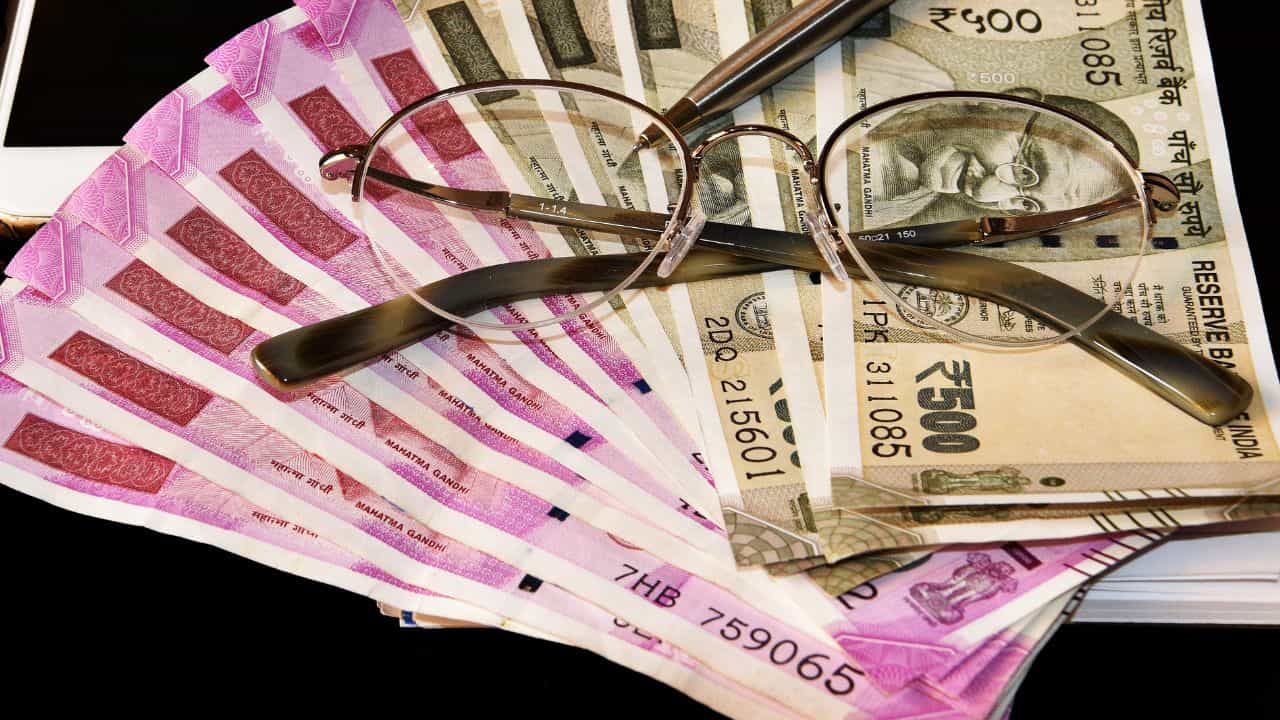 8th Pay Commission: ശമ്പളം ഇരട്ടിയാകും! 8-ാം ശമ്പള കമ്മീഷനിൽ 7% ഇൻക്രിമെന്റോ ഉയർന്ന ഫിറ്റ്‌മെന്റ് ഫാക്ടറോ?