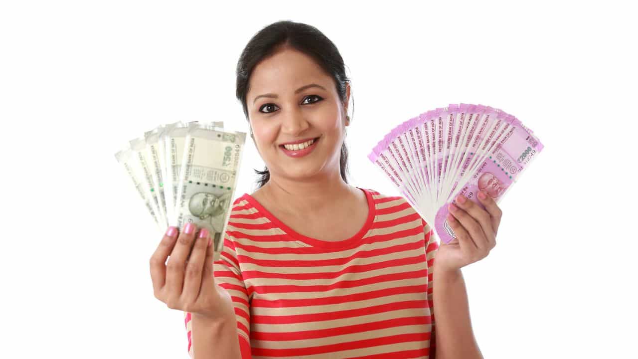 8th Pay Commission: ഏറ്റവും കുറഞ്ഞ ശമ്പളം 48,000 രൂപയിലേക്ക്, 8-ാം ശമ്പള പരിഷ്കരണത്തിൽ ജീവനക്കാർക്ക് ലോട്ടറി 8th Pay Commission: ഏറ്റവും കുറഞ്ഞ ശമ്പളം 48,000 രൂപയിലേക്ക്, 8-ാം ശമ്പള പരിഷ്കരണത്തിൽ ജീവനക്കാർക്ക് ലോട്ടറി