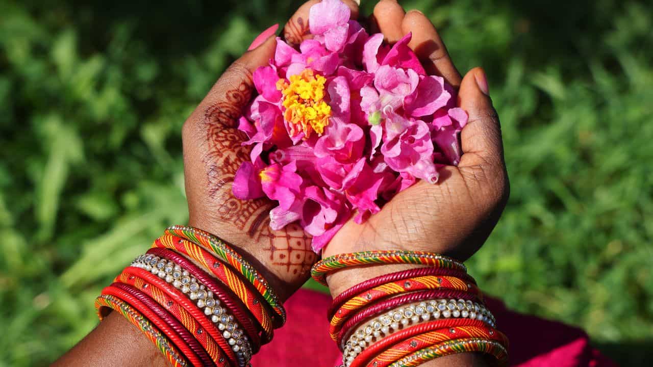 Atham Wishes And Quotes : അത്തം പത്തിന് തിരുവോണം! അറിയിക്കാം ഇതാ മികച്ച ആശംസകൾ Atham Wishes And Quotes : അത്തം പത്തിന് തിരുവോണം! അറിയിക്കാം ഇതാ മികച്ച ആശംസകൾ