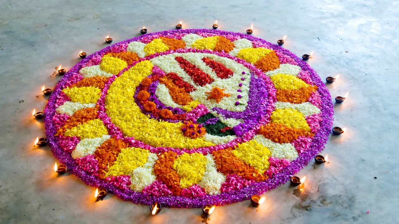 Onam Chithira Day: രണ്ടാംദിനം രണ്ടിനം പൂക്കള്‍; ഇന്ന് ചിത്തിര, പൂക്കളം തീര്‍ക്കേണ്ടതിങ്ങനെ