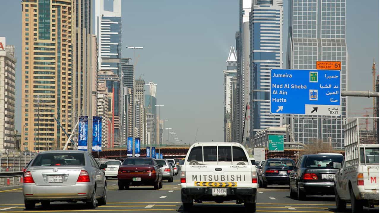Dubai Traffic Fines: ദുബായിൽ ട്രാഫിക് പിഴ ഇനി തവണകളായി അടയ്ക്കാം; അറിയേണ്ടതെല്ലാം! Dubai Traffic Fines: ദുബായിൽ ട്രാഫിക് പിഴ ഇനി തവണകളായി അടയ്ക്കാം; അറിയേണ്ടതെല്ലാം!
