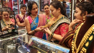 Kerala Gold Rate: ഞായറാഴ്ച സ്വര്‍ണം വാങ്ങാന്‍ ബെസ്റ്റാണ്; വിലയില്‍ അല്‍പം ആശ്വാസമുണ്ട്, ഇനി എന്താകും?