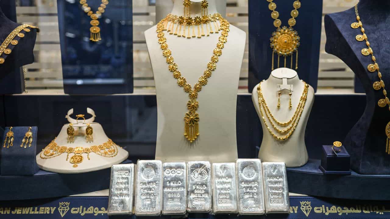 Kerala Gold Rate: പൊന്നിന് ഇനി ബ്രേക്കില്ല, വീണ്ടും കുതിപ്പ്; ഇന്നത്തെ സ്വര്ണവില Kerala Gold Rate: പൊന്നിന് ഇനി ബ്രേക്കില്ല, വീണ്ടും കുതിപ്പ്; ഇന്നത്തെ സ്വര്ണവില