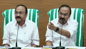 അ‌തിതീവ്ര മഴ മുന്നറിയിപ്പ് വന്നത് രാത്രി: വിശദീകരിച്ച് സർക്കാർ