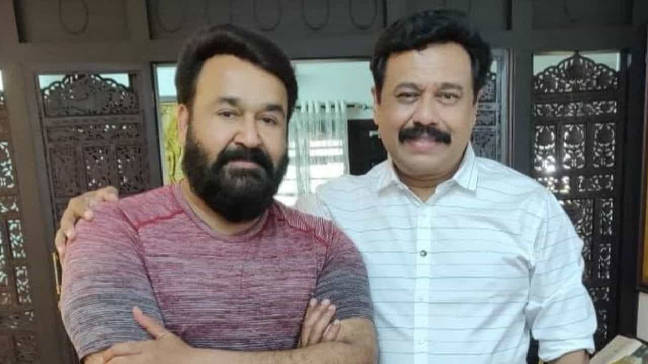 Mohanlal-Vinayan Movie : ലാലുമായി രണ്ട് കഥ ഡിസ്കസ് ചെയ്തു; മോഹൻലാൽ-വിനയൻ ചിത്രം ഉടൻ? Mohanlal-Vinayan Movie : ലാലുമായി രണ്ട് കഥ ഡിസ്കസ് ചെയ്തു; മോഹൻലാൽ-വിനയൻ ചിത്രം ഉടൻ?