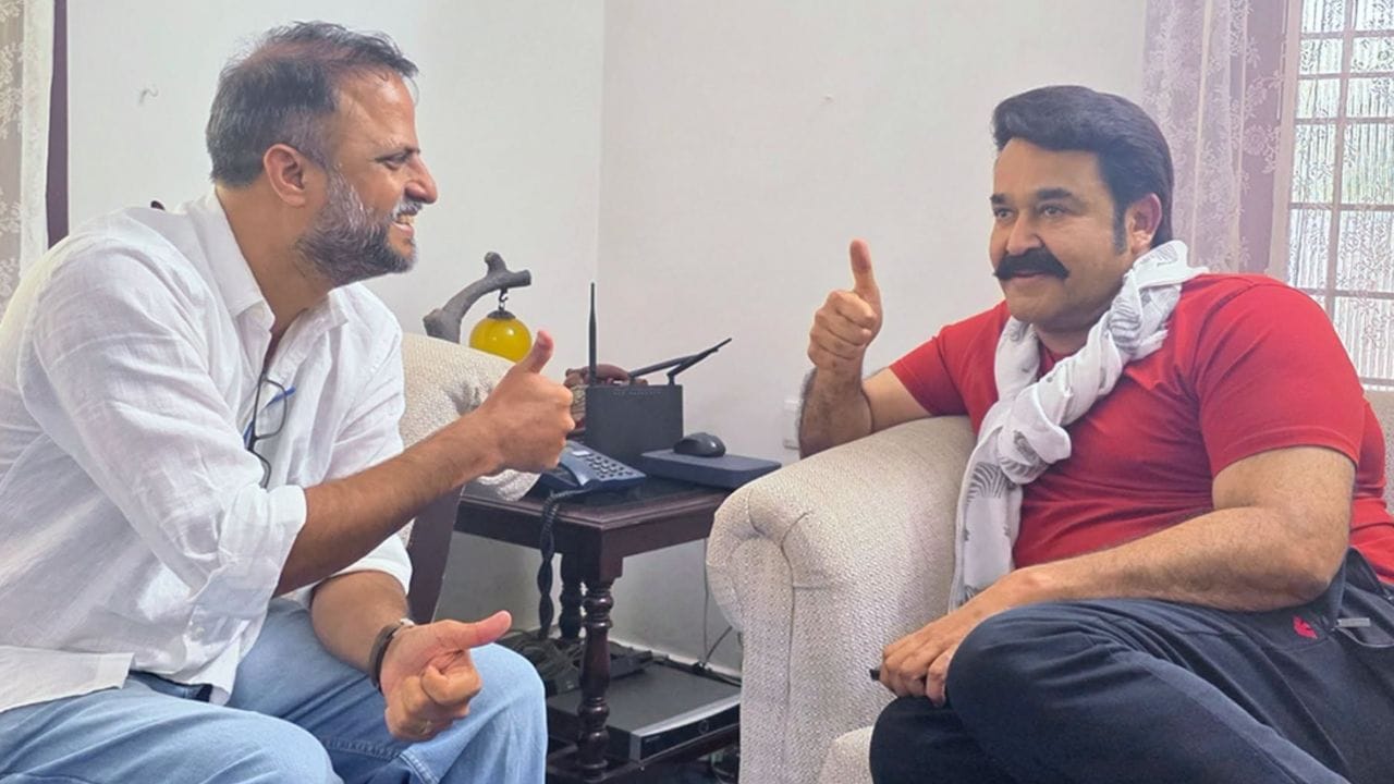 മോഹൻലാലിന്റെ മകൾ വിസ്മയയെ നായികയാക്കി ന്യൂഡ് ആന്റണി ജോസഫ് സംവിധാനം ചെയ്ത ചിത്രമാണ് തുടക്കം. ഈ സിനിമയുടെ ഷൂട്ടിംഗ് പുരോഗമിച്ചു വരുന്ന അവസരത്തിൽ തന്നെ മോഹൻലാലിനെ നായകനാക്കി ജൂഡ് ആന്റണി അടുത്ത സിനിമ പ്ലാൻ ചെയ്യുന്നുണ്ട് എന്ന അഭ്യൂഹങ്ങൾ പുറത്തുവന്നിരുന്നു.  കഴിഞ്ഞദിവസം ഇത് മോഹൻലാൽ തന്നെ സ്ഥിരീകരിച്ചു. അടുത്ത വർഷത്തിൽ ജൂഡുമായി ചേർന്ന് പുതിയ സിനിമ വരുമെന്നാണ് താരം അറിയിച്ചത്.