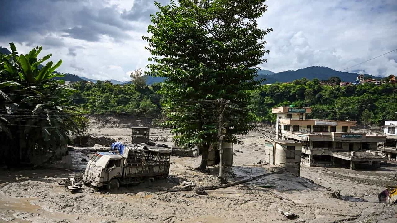 Nepal Flash Floods: ഭൂചലനമല്ല, നേപ്പാളിലെ മിന്നൽ പ്രളയത്തിന് കാരണം മഞ്ഞൂമല ഇടിഞ്ഞുവീണതെന്ന് യു.എസ്.ജി.എസ്