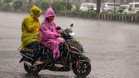 പൂരാടത്തിൽ പൂരം മഴ! സംസ്ഥാനത്ത് യെല്ലോ അലർട്ട്; മുന്നറിയിപ്പ്