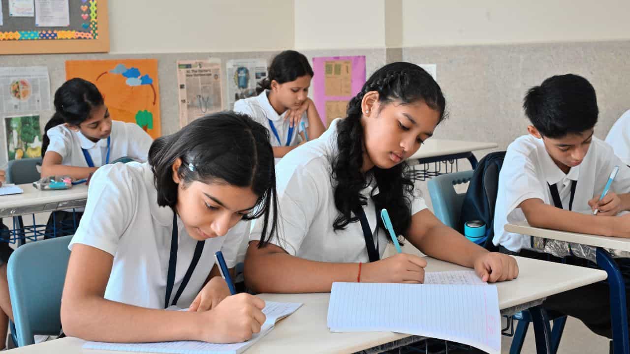 Kerala Onam Exam 2026: മഴ അവധികള് കാരണം ഓണപ്പരീക്ഷ മാറ്റിവെക്കും? ഓണാവധിയിലും മാറ്റം? Kerala Onam Exam 2026: മഴ അവധികള് കാരണം ഓണപ്പരീക്ഷ മാറ്റിവെക്കും? ഓണാവധിയിലും മാറ്റം?