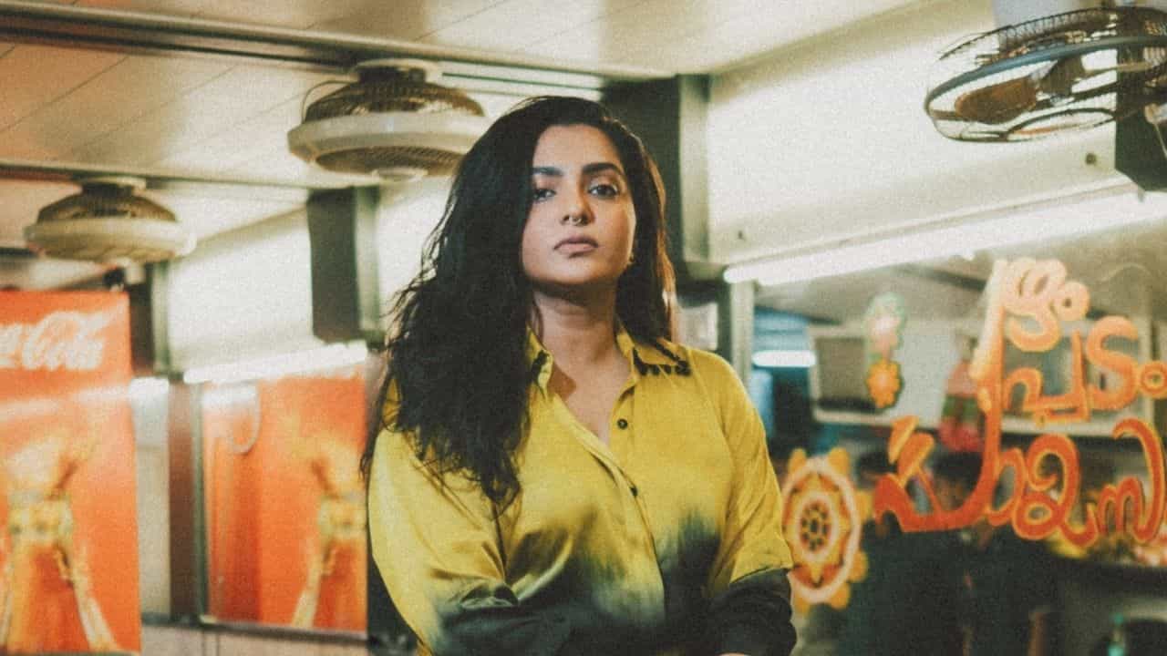 “ഏത് തരം സിനിമ വേണമെങ്കിലും എടുക്കാം, അത് അവരുടെ ഇഷ്ടം”; ഒടുവിൽ ടോക്സിക് സിനിമയെ കുറിച്ച് പ്രതികരിച്ച് പാർവതി തിരുവോത്ത് “ഏത് തരം സിനിമ വേണമെങ്കിലും എടുക്കാം, അത് അവരുടെ ഇഷ്ടം”; ഒടുവിൽ ടോക്സിക് സിനിമയെ കുറിച്ച് പ്രതികരിച്ച് പാർവതി തിരുവോത്ത്