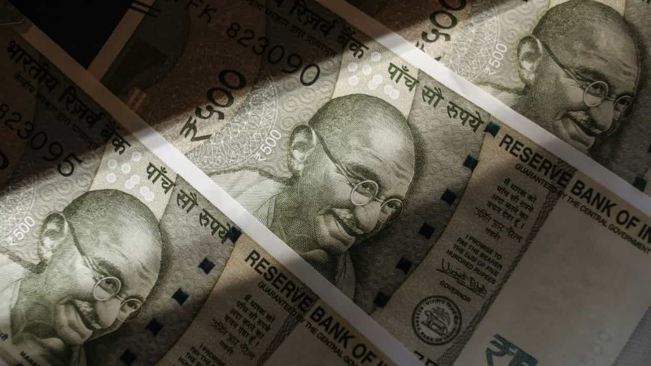 8th Pay Commission: കാത്തിരിക്കേണ്ടത് മെയ് വരെ, നഷ്ടപ്പെടുന്നത് 3.45 ലക്ഷം രൂപ; 8-ാം ശമ്പള കമ്മീഷനിൽ ആശങ്ക 8th Pay Commission: കാത്തിരിക്കേണ്ടത് മെയ് വരെ, നഷ്ടപ്പെടുന്നത് 3.45 ലക്ഷം രൂപ; 8-ാം ശമ്പള കമ്മീഷനിൽ ആശങ്ക