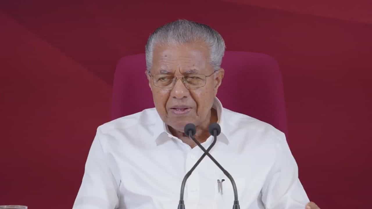 Pinarayi Vijayan On Messi Issue : ഈ പറയുന്ന പ്രശ്നമൊന്നുമില്ല, ശ്രദ്ധ തിരിക്കാനുള്ള ശ്രമം; മെസി വിവാദത്തിൽ പ്രതികരിച്ച് പിണറായി വിജയൻ