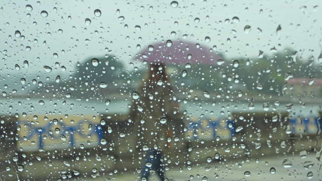 UAE Weather Alert: മഴ, ശക്തമായ കാറ്റ്, ഒപ്പം 49 ഡിഗ്രി കടുത്ത ചൂടും; യു.എ.ഇയിലെ കാലാവസ്ഥാ മുന്നറിയിപ്പ് ഇങ്ങനെ