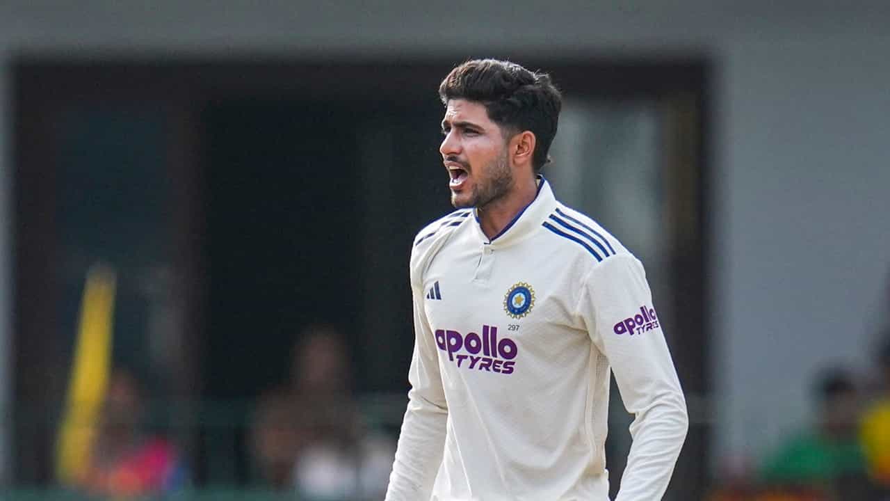 Shubman Gill: രഞ്ജി അനുഭവസമ്പത്തില്ലാത്ത നായകൻ! ഗില്ലിന്റെ ക്യാപ്റ്റന്സിക്കെതിരെ തുറന്നടിച്ച് മുന്താരം Shubman Gill: രഞ്ജി അനുഭവസമ്പത്തില്ലാത്ത നായകൻ! ഗില്ലിന്റെ ക്യാപ്റ്റന്സിക്കെതിരെ തുറന്നടിച്ച് മുന്താരം