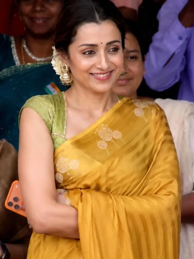 സ്വാതന്ത്ര്യ ദിനാഘോഷ വേദിയിൽ വിജയ്ക്ക് തൃഷയുടെ സല്യൂട്ട്
