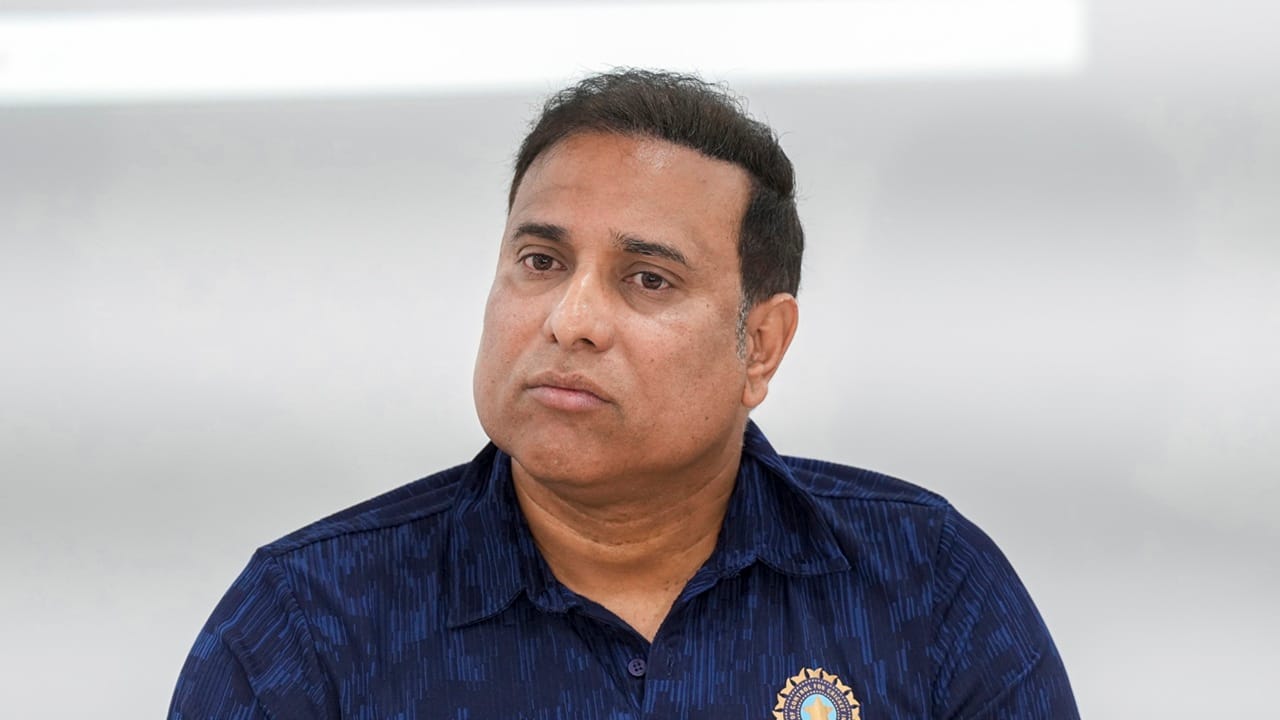 CoE തലവനായി തുടരുന്നതിനൊപ്പം ഇന്ത്യൻ ക്രിക്കറ്റിന്റെ നടത്തിപ്പിൽ ലക്ഷ്മണിന് പൂർണ്ണ അധികാരമുണ്ടാകും. ലക്ഷ്മണ് ലഭിക്കുന്ന അംഗീകാരവും സ്വീകാര്യതയും, മുതിര്ന്ന താരങ്ങളുമായുള്ള അദ്ദേഹത്തിന്റെ മികച്ച ബന്ധവും ഈ നിയമനത്തിലെ പിന്നിലെ പ്രധാന കാരണങ്ങളായി വിലയിരുത്തുന്നു. സീനിയര് താരങ്ങളെ കൂടുതല് കാര്യക്ഷമമായി കൈകാര്യം ചെയ്യാനും ലക്ഷ്മണിന് കൂടുതൽ നന്നായി സാധിക്കുമെന്ന് ബിസിസിഐ കരുതുന്നു. ഇത് വഴി സെലക്ഷൻ കമ്മിറ്റി, ടീം മാനേജ്മെന്റ്, മുതിർന്ന താരങ്ങള് എന്നിവർ തമ്മിലുള്ള അഭിപ്രായവ്യത്യാസങ്ങളും തർക്കങ്ങളും ഒഴിവാക്കാൻ സാധിക്കും