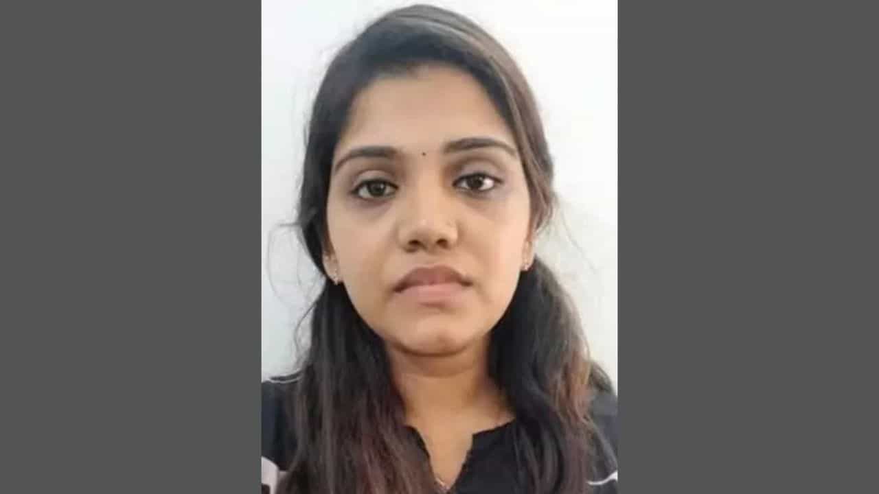 Vadakara MDMA Case : ഞാനൊരു തെറ്റും ചെയ്തിട്ടില്ല, റിയാലിറ്റി ഇതല്ല, പെട്ട് പോയതാണ്... വടകര എം‍‍ഡിഎംഎ കേസിലെ അധ്യാപിക