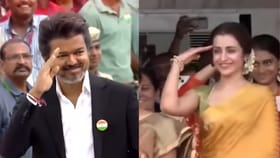 “ഒരു നാണവുമില്ലാതെ മുൻ നിരയിൽ” സ്വാതന്ത്ര്യദിനാഘോഷത്തിലെ തൃഷ...