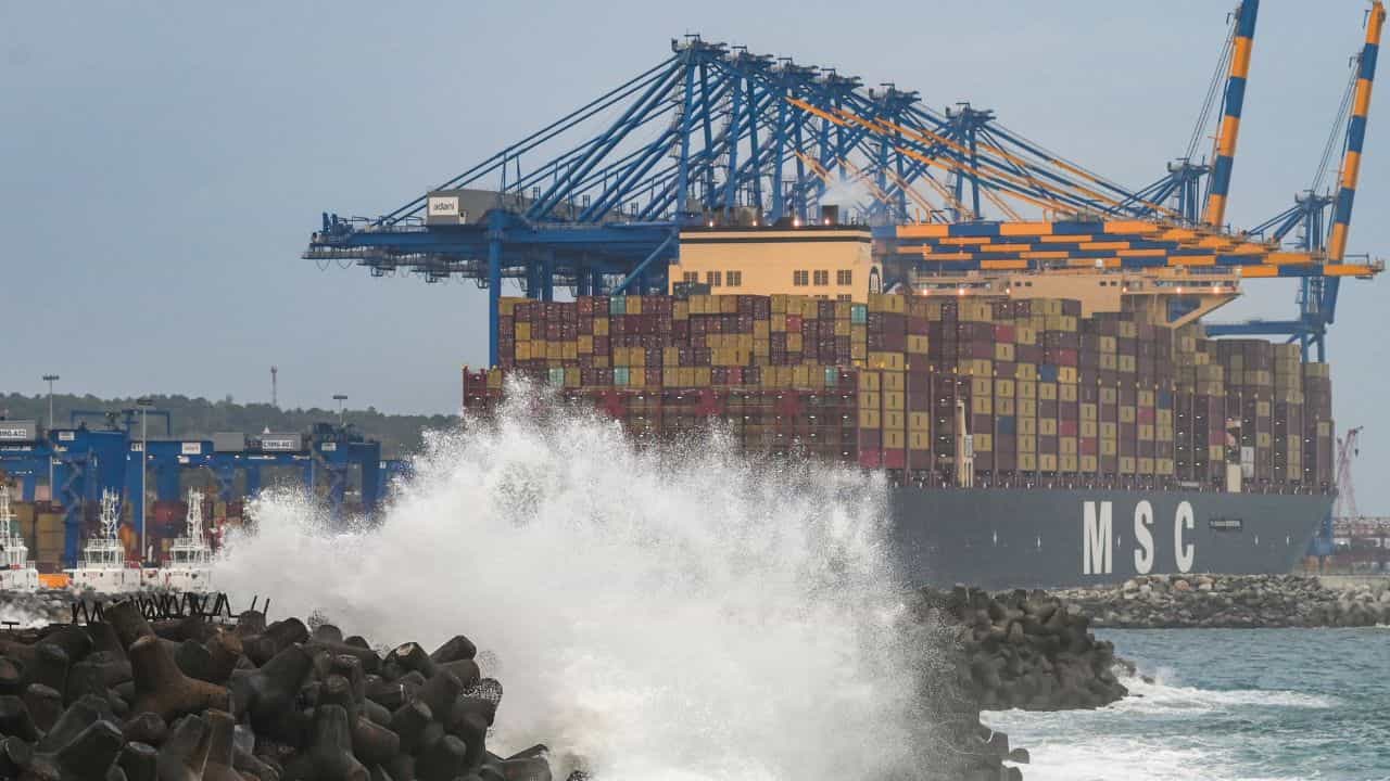 Vizhinjam Port Current Affairs 2026: വിഴിഞ്ഞം തുറമുഖവുമായി ബന്ധപ്പെട്ട് പരീക്ഷകളില് വരാന് സാധ്യതയുള്ള ചോദ്യങ്ങളും ഉത്തരങ്ങളും Vizhinjam Port Current Affairs 2026: വിഴിഞ്ഞം തുറമുഖവുമായി ബന്ധപ്പെട്ട് പരീക്ഷകളില് വരാന് സാധ്യതയുള്ള ചോദ്യങ്ങളും ഉത്തരങ്ങളും