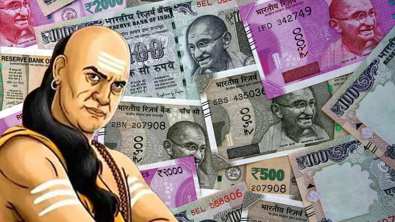 Chanakya Niti: സമ്പാദിച്ചാൽ മാത്രം പോരാ, പണം നിലനിർത്താനും പഠിക്കണം; ഈ തെറ്റുകൾ ഒഴിവാക്കാം Chanakya Niti: സമ്പാദിച്ചാൽ മാത്രം പോരാ, പണം നിലനിർത്താനും പഠിക്കണം; ഈ തെറ്റുകൾ ഒഴിവാക്കാം