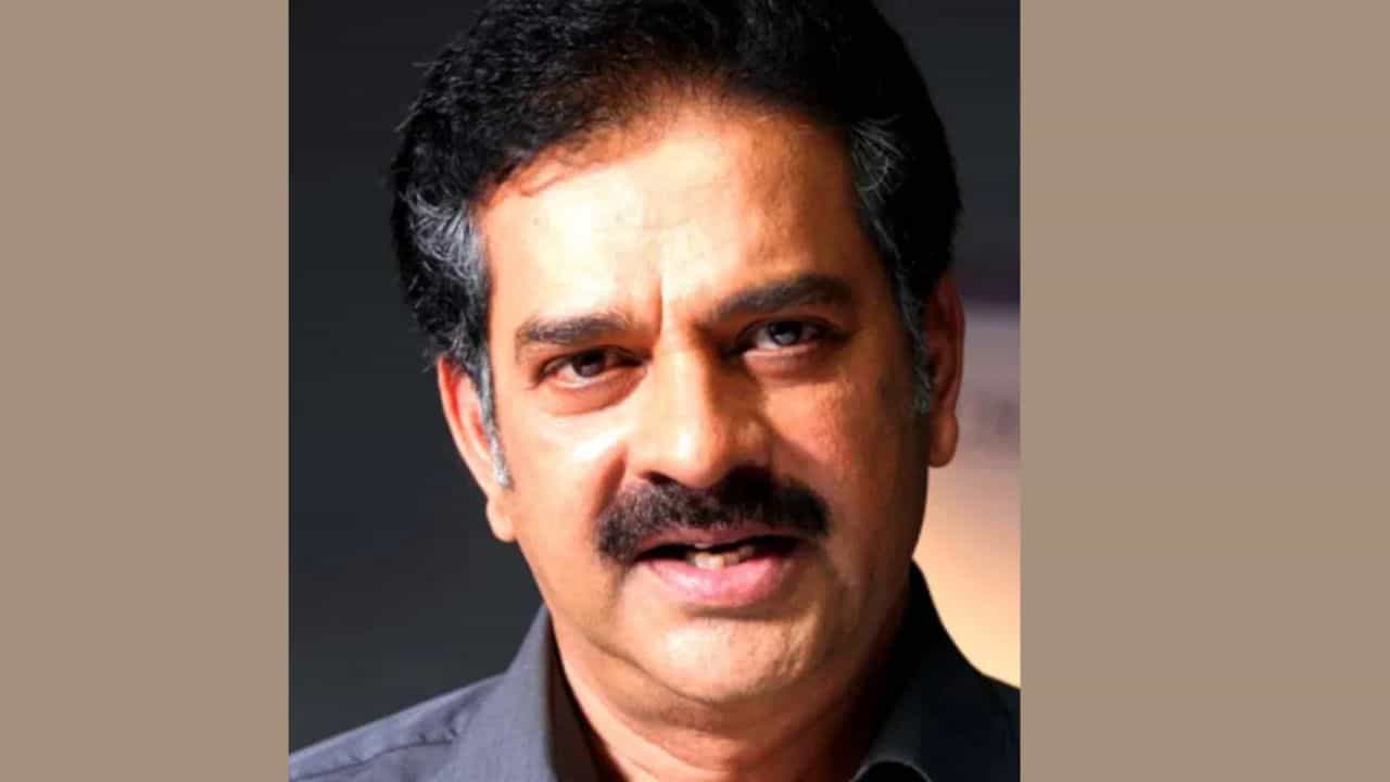 Devan: ബിജെപി വിട്ട് നടൻ ദേവൻ; അപ്രതീക്ഷിത പ്രഖ്യാപനം ക്ഷേത്രത്തിൽ വെച്ച് Devan: ബിജെപി വിട്ട് നടൻ ദേവൻ; അപ്രതീക്ഷിത പ്രഖ്യാപനം ക്ഷേത്രത്തിൽ വെച്ച്