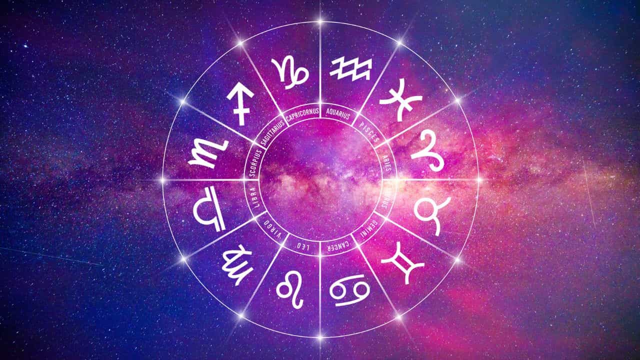 Horoscope Today: ചിങ്ങപ്പുലരിയിൽ ഇവർക്ക് സാമ്പത്തിക നേട്ടവും മംഗള ഭാഗ്യവും; ഇന്നത്തെ നക്ഷത്രഫലം Horoscope Today: ചിങ്ങപ്പുലരിയിൽ ഇവർക്ക് സാമ്പത്തിക നേട്ടവും മംഗള ഭാഗ്യവും; ഇന്നത്തെ നക്ഷത്രഫലം