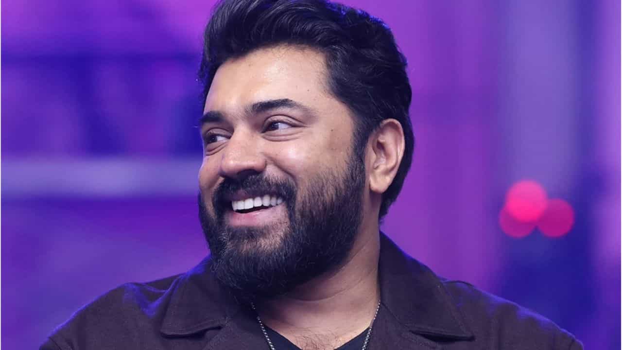 “ചേട്ടാ അറിയാല്ലോ.. സീൻ ഇതാണ്”: വിനീത്, അൽഫോൺസ്, ഗിരീഷ് എ.ഡി; മൂന്ന് സംവിധായകരുടെയും വ്യത്യാസം പറഞ്ഞ് നിവിൻ “ചേട്ടാ അറിയാല്ലോ.. സീൻ ഇതാണ്”: വിനീത്, അൽഫോൺസ്, ഗിരീഷ് എ.ഡി; മൂന്ന് സംവിധായകരുടെയും വ്യത്യാസം പറഞ്ഞ് നിവിൻ