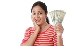 Government Employees Salary: സർക്കാർ ജീവനക്കാർക്ക് ഓണം സമ്മാനം! ശമ്പളവും പെൻഷനും ഓഗസ്റ്റ് 24-ന്...