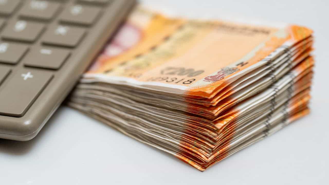 8th Pay Commission: ഡിഎ വർദ്ധനവ് പ്രഖ്യാപനം ഉടൻ, ജൂലൈ മുതലുള്ള കുടിശ്ശികയും അക്കൗണ്ടിൽ 8th Pay Commission: ഡിഎ വർദ്ധനവ് പ്രഖ്യാപനം ഉടൻ, ജൂലൈ മുതലുള്ള കുടിശ്ശികയും അക്കൗണ്ടിൽ