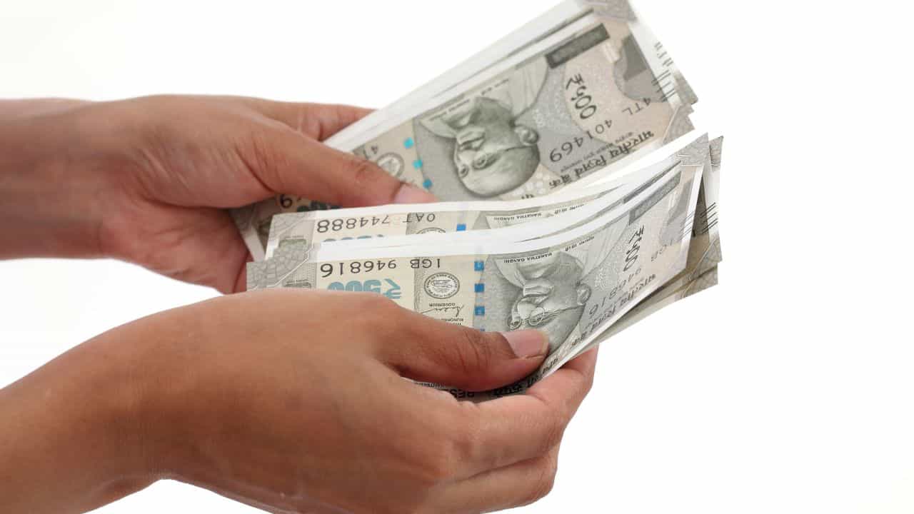 8th Pay Commission: കുറഞ്ഞ ശമ്പളം 68,000 രൂപ! എട്ടാം ശമ്പള കമ്മീഷൻ ചെന്നൈയിൽ, ആവശ്യങ്ങള് പലത് 8th Pay Commission: കുറഞ്ഞ ശമ്പളം 68,000 രൂപ! എട്ടാം ശമ്പള കമ്മീഷൻ ചെന്നൈയിൽ, ആവശ്യങ്ങള് പലത്