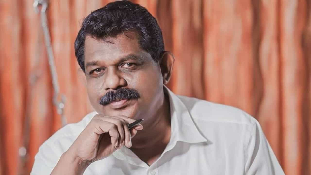 Antony Raju: ആന്റണി രാജുവിന് നിർണായകം, തൊണ്ടിമുതൽ കേസിൽ അപ്പീൽ ഇന്ന് പരിഗണിക്കും Antony Raju: ആന്റണി രാജുവിന് നിർണായകം, തൊണ്ടിമുതൽ കേസിൽ അപ്പീൽ ഇന്ന് പരിഗണിക്കും
