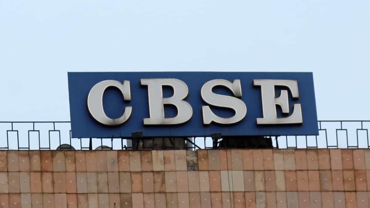 CBSE Date Sheet 2027: സിബിഎസ്ഇ ഡേറ്റ് ഷീറ്റ് എന്ന് പുറത്തുവിടും? എങ്ങനെ ഡൗണ്ലോഡ് ചെയ്യാം? CBSE Date Sheet 2027: സിബിഎസ്ഇ ഡേറ്റ് ഷീറ്റ് എന്ന് പുറത്തുവിടും? എങ്ങനെ ഡൗണ്ലോഡ് ചെയ്യാം?
