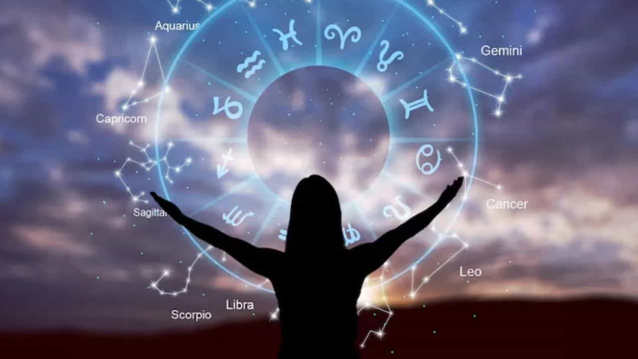 October 2026 Career Horoscope: ആഗ്രഹിച്ച ജോലി നേടാം, സ്ഥാനക്കയറ്റവും! ഈ നാല് രാശിക്കാർക്ക് ഒക്ടോബറിൽ കരിയറിൽ മുന്നേറ്റം October 2026 Career Horoscope: ആഗ്രഹിച്ച ജോലി നേടാം, സ്ഥാനക്കയറ്റവും! ഈ നാല് രാശിക്കാർക്ക് ഒക്ടോബറിൽ കരിയറിൽ മുന്നേറ്റം