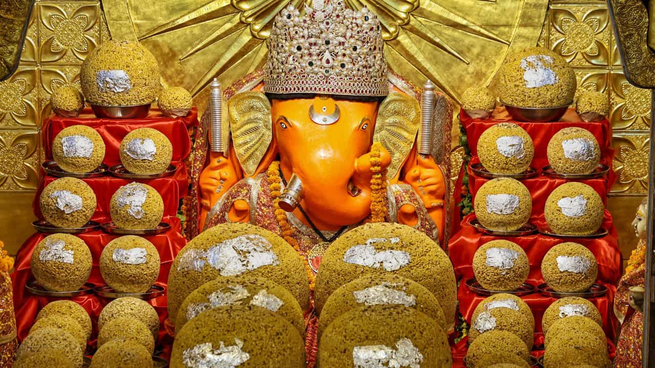 Ganesh Chaturthi 2026: വിനായക ചതുർത്ഥി ആഘോഷങ്ങൾ; പത്ത് ദിവസത്തെ ചടങ്ങുകളും പ്രധാനപ്പെട്ട തീയതികളും അറിയാം Ganesh Chaturthi 2026: വിനായക ചതുർത്ഥി ആഘോഷങ്ങൾ; പത്ത് ദിവസത്തെ ചടങ്ങുകളും പ്രധാനപ്പെട്ട തീയതികളും അറിയാം