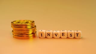 Gold Investment: സ്വര്‍ണത്തില്‍ 1 ലക്ഷം രൂപ നിക്ഷേപിച്ചാല്‍ 10 വര്‍ഷം കഴിഞ്ഞാല്‍ എത്ര ലാഭം നേടാം?
