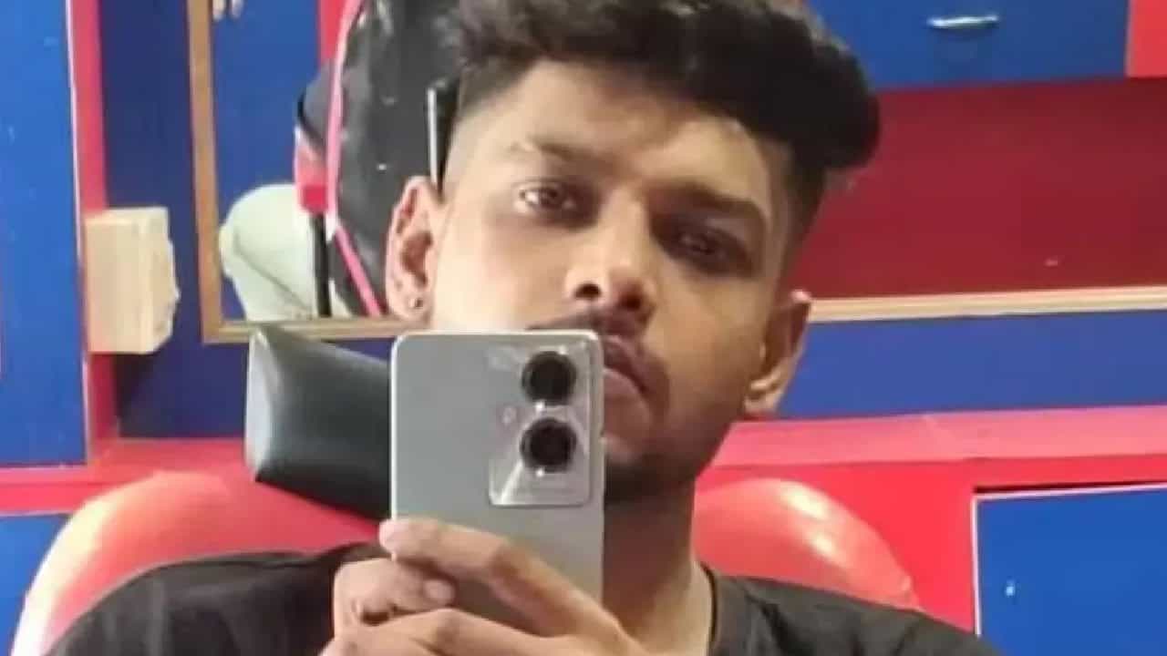 ഭാര്യയുടെ തല ഫ്രിഡ്ജിൽ: പ്രതി വാഹനത്തിൽനിന്ന് ചാടി, കുന്നിൻമുകളിൽനിന്ന് വീണ് മരിച്ചെന്ന് പോലീസ് ഭാര്യയുടെ തല ഫ്രിഡ്ജിൽ: പ്രതി വാഹനത്തിൽനിന്ന് ചാടി, കുന്നിൻമുകളിൽനിന്ന് വീണ് മരിച്ചെന്ന് പോലീസ്