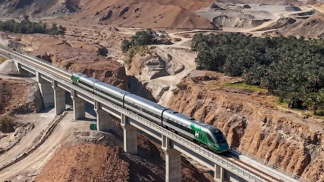 UAE-Oman Rail Network: വെറും 100 മിനിറ്റിൽ യാത്ര; യു.എ.ഇ - ഒമാൻ റെയിൽവേ പദ്ധതിക്ക് അംഗീകാരം UAE-Oman Rail Network: വെറും 100 മിനിറ്റിൽ യാത്ര; യു.എ.ഇ - ഒമാൻ റെയിൽവേ പദ്ധതിക്ക് അംഗീകാരം