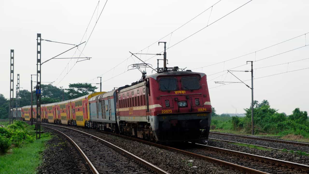 Railway Update: കണ്ണൂർ-എറണാകുളം ഇൻ്റർസിറ്റി ഭാഗികമായി റദ്ദാക്കി; പല സർവീസുകളും വൈകിയോടും, കാരണം