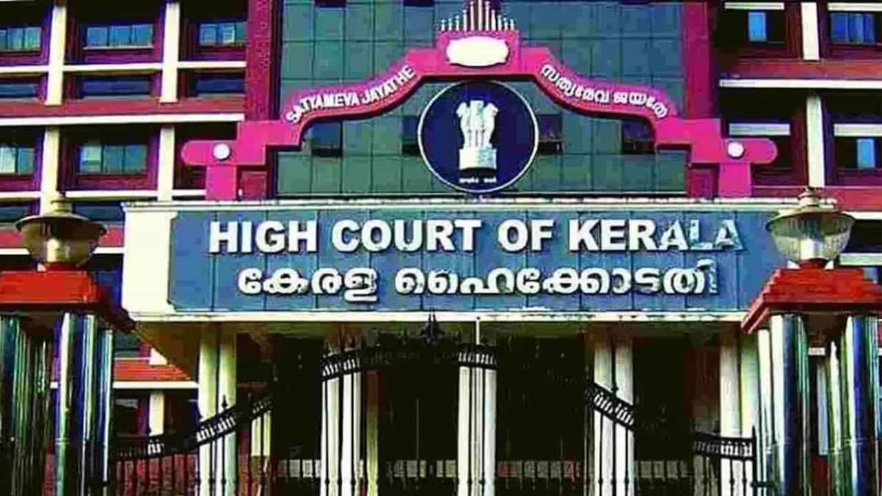 Vehicle Modifications: ഓവർ ആക്കേണ്ട! വാഹന മോഡിഫിക്കേഷനിൽ വീണ്ടും വിമർശനവുമായി ഹൈക്കോടതി Vehicle Modifications: ഓവർ ആക്കേണ്ട! വാഹന മോഡിഫിക്കേഷനിൽ വീണ്ടും വിമർശനവുമായി ഹൈക്കോടതി
