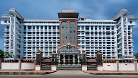 പത്താം ക്ലാസ് യോഗ്യതയുണ്ടെങ്കില്‍ കേരള ഹൈക്കോടതിയില്‍ അവസരം