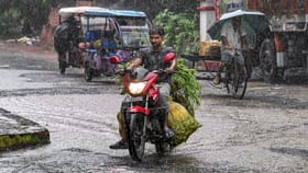 അതി തീവ്ര ന്യൂനമർദ്ദം; കേരളത്തിൽ മഴ തുടരും, ശനിയാഴ്ച വരെ വിവിധ
