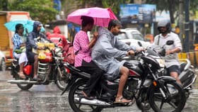 ഇനി മഴയോ? വിവിധ ജില്ലകളിൽ യെല്ലോ അലർട്ട് , അടുത്ത അഞ്ച് ദിവസത്തെ