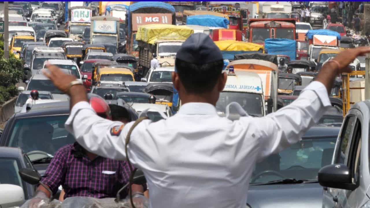 Kozhikode Traffic Restriction: കോഴിക്കോട് പോകുന്നുണ്ടോ... ഈ റൂട്ടിൽ സെപ്റ്റംബർ 26 വരെ ഗതാഗത നിയന്ത്രണം Kozhikode Traffic Restriction: കോഴിക്കോട് പോകുന്നുണ്ടോ... ഈ റൂട്ടിൽ സെപ്റ്റംബർ 26 വരെ ഗതാഗത നിയന്ത്രണം