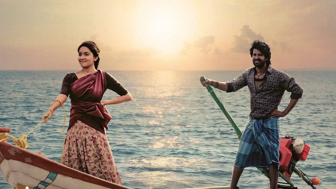 സിനിമയുടെ വലിയ വിജയത്തേക്കാൾ നടി മഹിമയുടെ കഠിനാധ്വാനവും ആത്മാർത്ഥതയുമാണ് ഇപ്പോൾ സോഷ്യൽ മീഡിയയിൽ ചർച്ചയാകുന്നത്. ഷൂട്ടിംഗ് സമയത്ത് നടി നേരിട്ട വലിയ പ്രതിസന്ധിയെ കുറിച്ച് സംവിധായകൻ മതിമാരൻ വേദിയിൽ തുറന്നുപറഞ്ഞതോടെയാണ്. ആരാധകർ താരത്തെ അഭിനന്ദിച്ച് രംഗത്തെത്തിയത്. ഒരു അപകടം ഉണ്ടായിട്ട് കൂടി മഹിമ സിനിമക്ക് വേണ്ടി സെറ്റിലേക്ക് തിരികെയെത്തുകയായിരുന്നു എന്ന് സംവിധായകൻ വെളിപ്പെടുത്തിയിരുന്നു. (Image Credit source: Facebook Mahima nambiar/Soori)