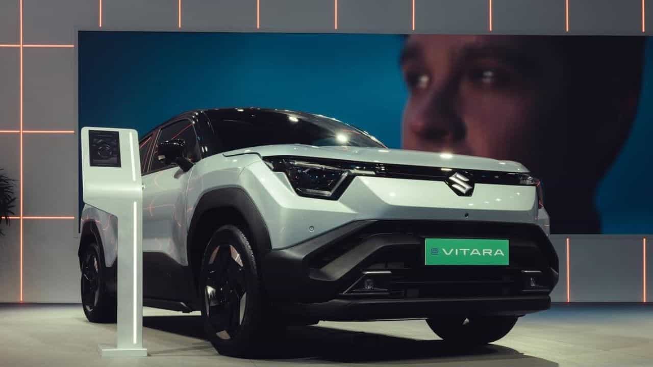 Maruti Suzuki EV Cars: ഒന്നല്ല, അഞ്ച് ഇലക്ട്രിക് കാറുകൾ അണിയറയിൽ ! ഞെട്ടിക്കാൻ മാരുതി Maruti Suzuki EV Cars: ഒന്നല്ല, അഞ്ച് ഇലക്ട്രിക് കാറുകൾ അണിയറയിൽ ! ഞെട്ടിക്കാൻ മാരുതി