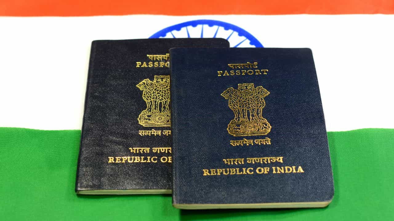 New Passport Rules: പാസ്പോർട്ട് എടുക്കാൻ പ്ലാനുണ്ടോ?: പുതിയ ഫീസും നിയമങ്ങളും ഇങ്ങനെയാണേ New Passport Rules: പാസ്പോർട്ട് എടുക്കാൻ പ്ലാനുണ്ടോ?: പുതിയ ഫീസും നിയമങ്ങളും ഇങ്ങനെയാണേ