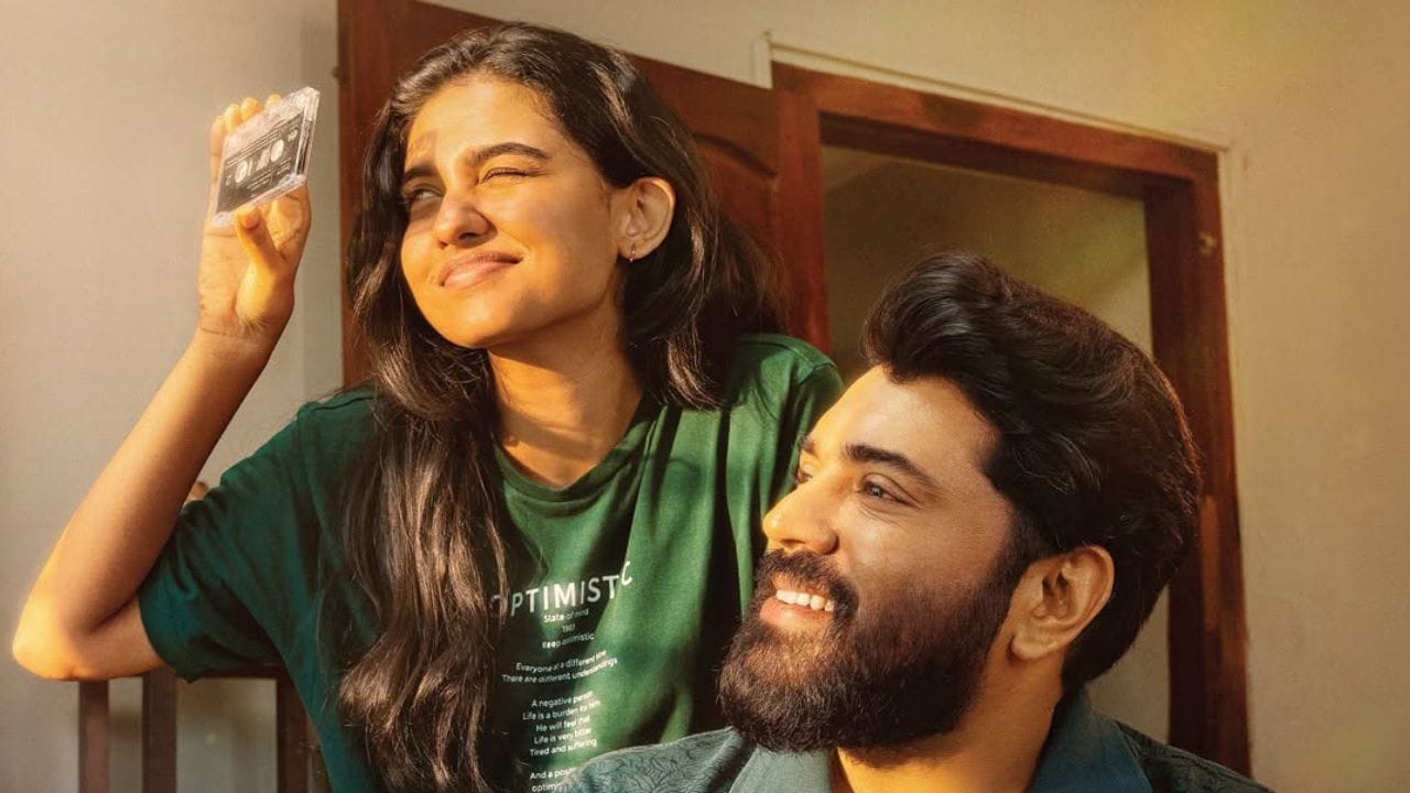 നിവിൻ പോളി നായകനായ എത്തിയ ഈ സിനിമ എന്നാണ് ഒ.ടി.ടിയിൽ റിലീസ് ചെയ്യുക എന്നും ഏത് പ്ലാറ്റ്ഫോമിലാണ് റിലീസ് എന്നും എന്നും അറിയാം. ജിയോ ഹോട്ട് സ്റ്റാർ ആണ് ബേത്ലഹേം കുടുംബയൂണിറ്റിന്റെ ഒടിടി സ്ട്രീമിംഗ് അവകാശം നേടിയിരിക്കുന്നത്. ( Image Credit Source Social Media )